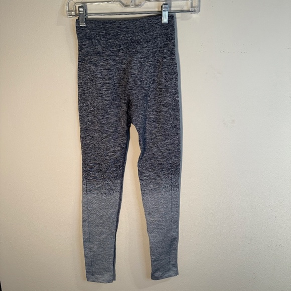 Lululemon Ombre Grey 7/8  Leggings Size 4 - Picture 2 of 14